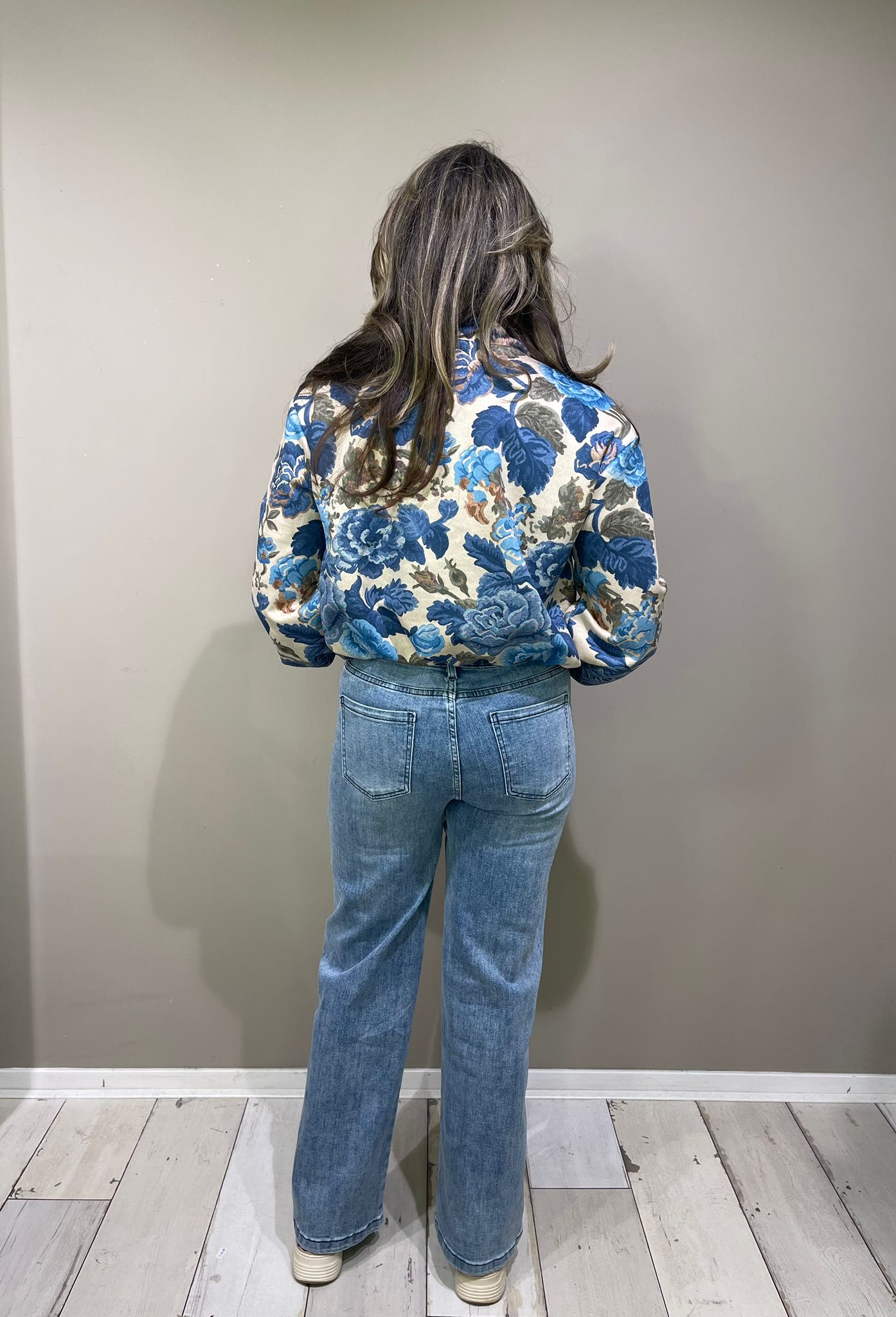 Bomber jasjes met fleurige bloemenprint