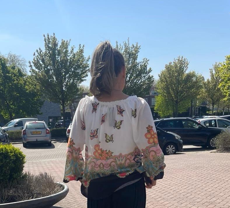blouse